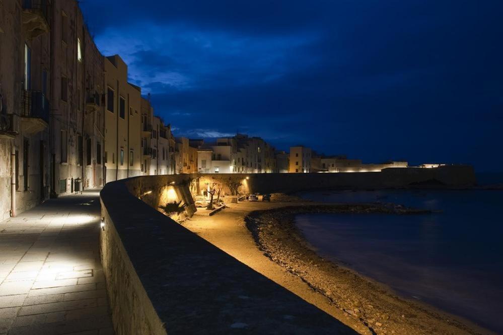 Casa Vacanze Penelope Trapani Zewnętrze zdjęcie
