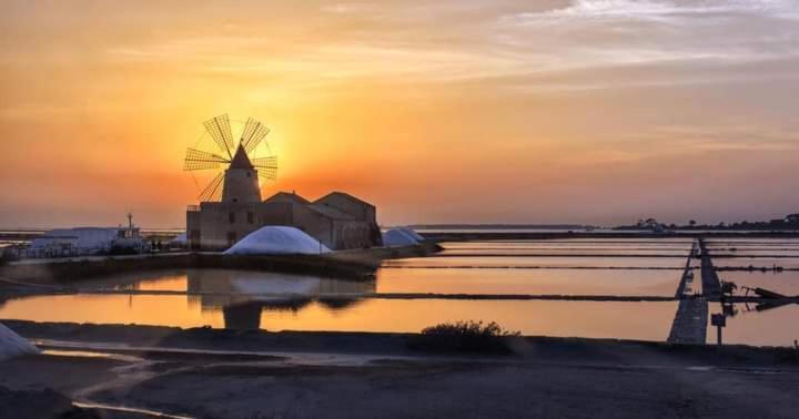 Casa Vacanze Penelope Trapani Zewnętrze zdjęcie